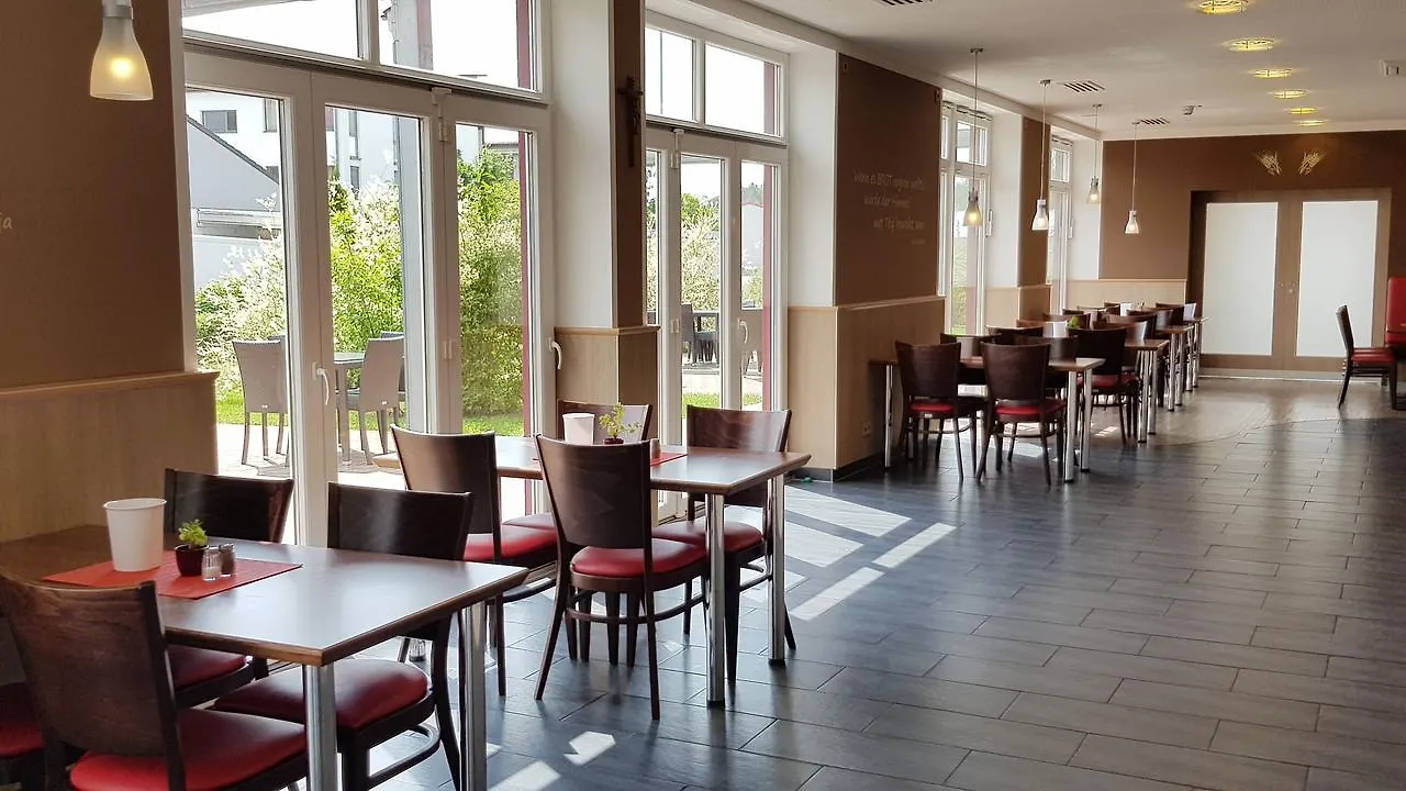 **  Dream Inn Hotel Regensburg Ost Tegernheim Alemanha